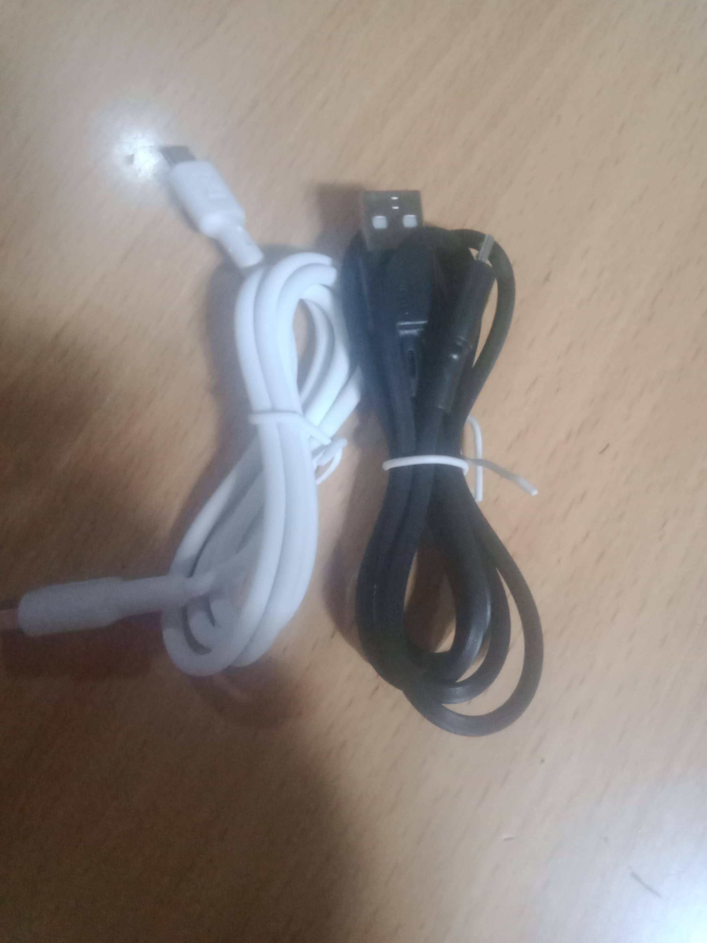 Neoplus/itel cables @100