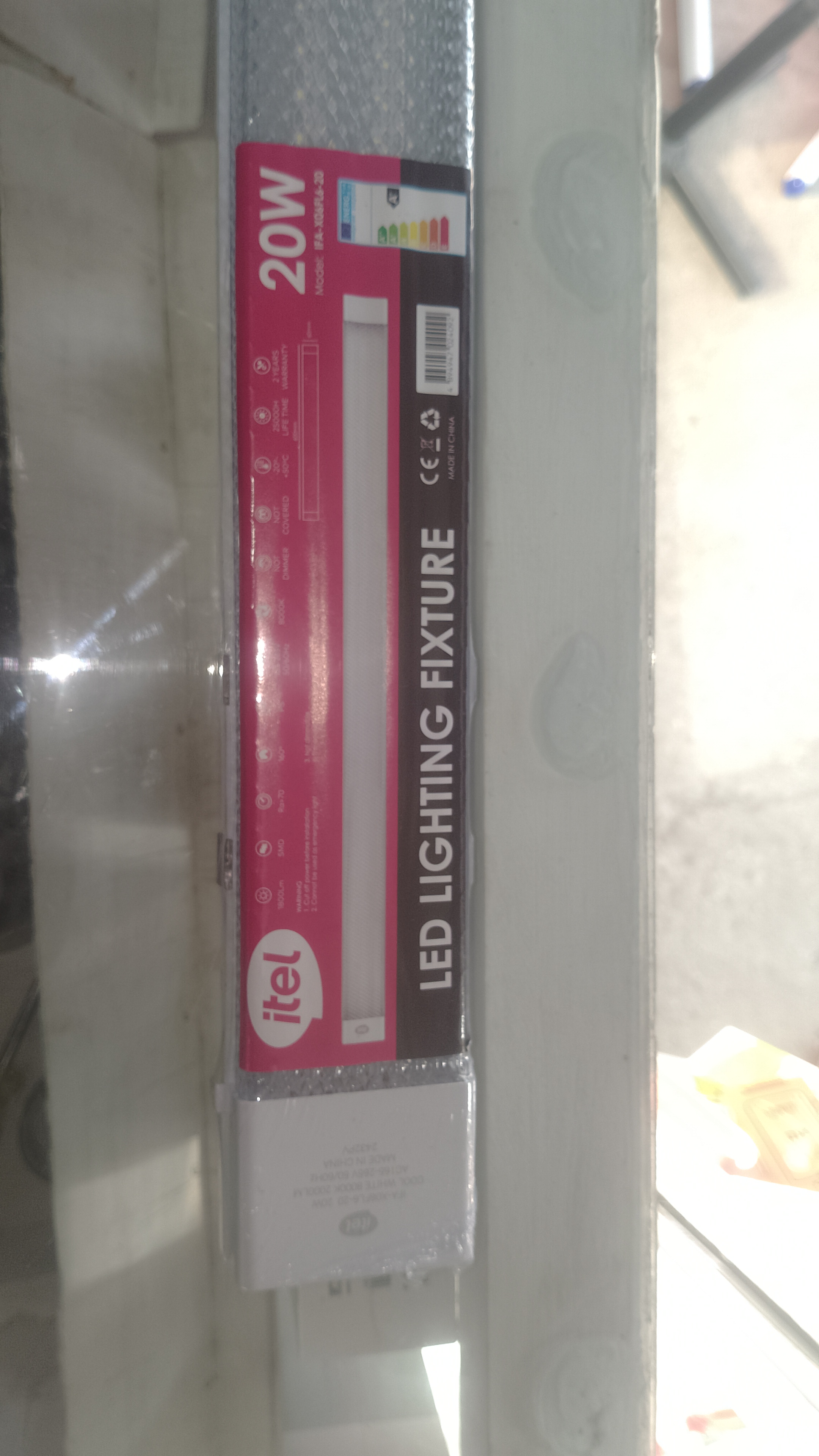 2ft Flood light (florescent tube bulb)